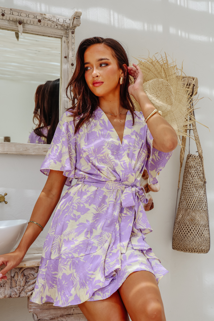 FLUTTER DRESS - LILAC
